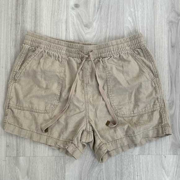Laid-Back Luxe! Time and Tru Linen-Blend Pull-On Shorts – Size S (4–6) - Picture 6 of 7
